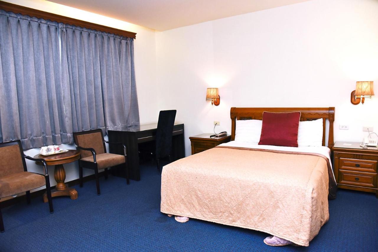 England Business Motel Yilan Exteriér fotografie